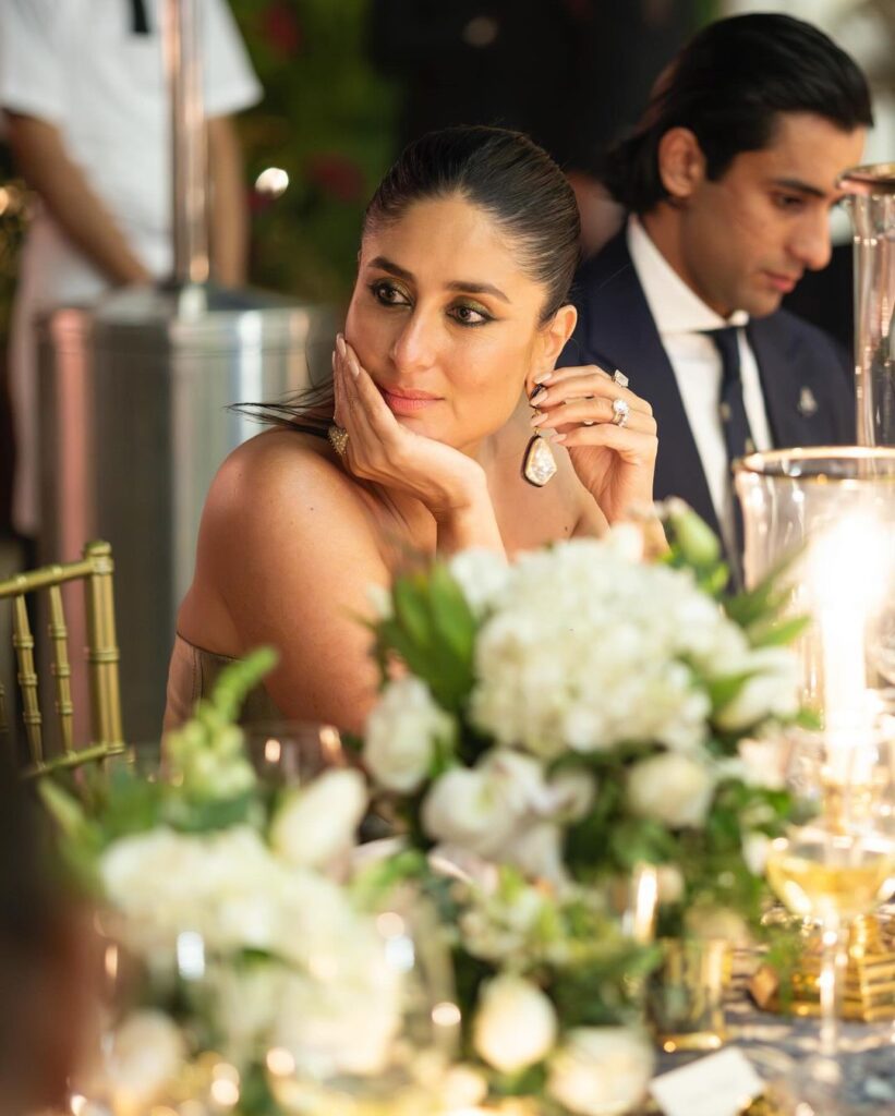 Kareena Kapoor Khan exuded sheer elegance in an Olive Briar  ..

Read more at:
https://www.latestly.com/socially/lifestyle/fashion/kareena-kapoor-khan-sparkles-in-an-olive-briar-metallic-organza-evening-gown-shares-gorgeous-pics-on-insta-5606972.html